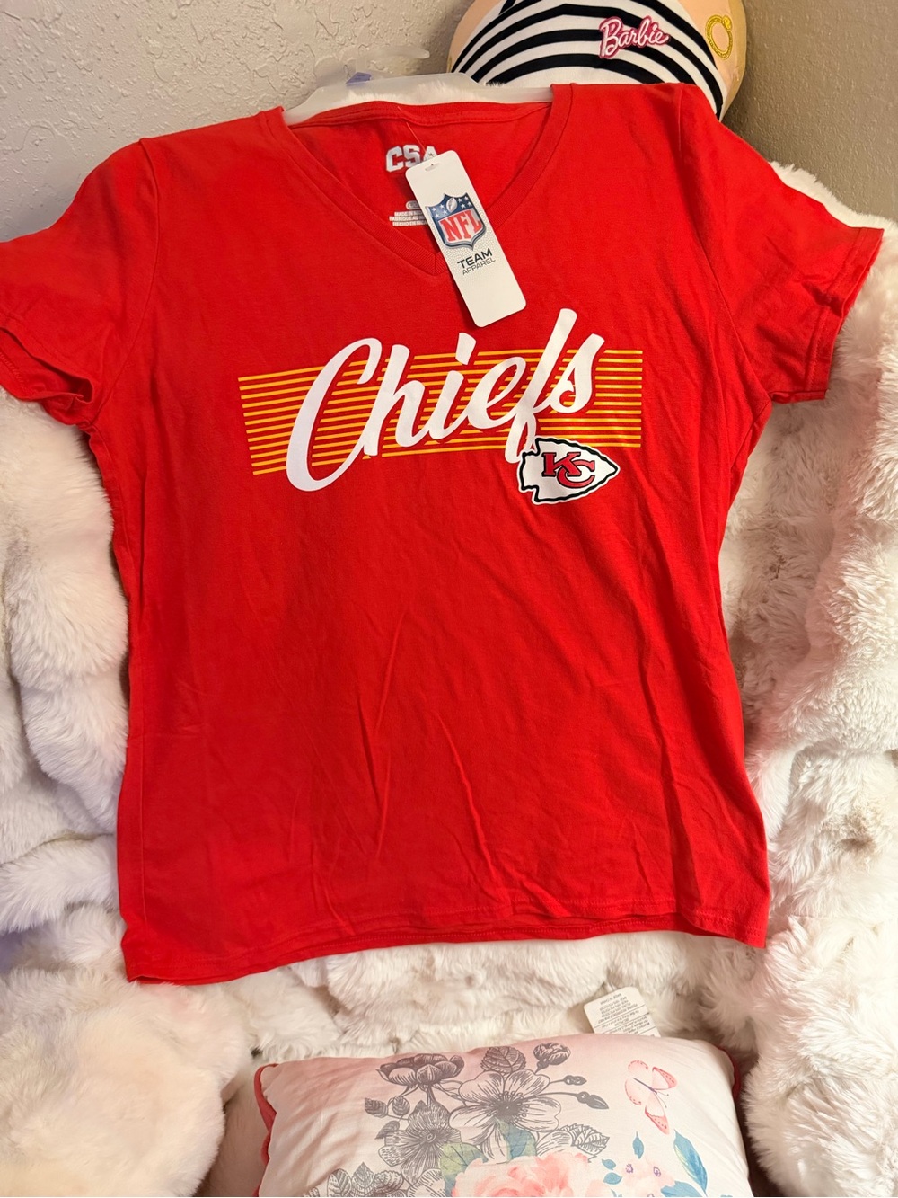NFL Kansas City Chiefs Red V-Neck Logo Tee